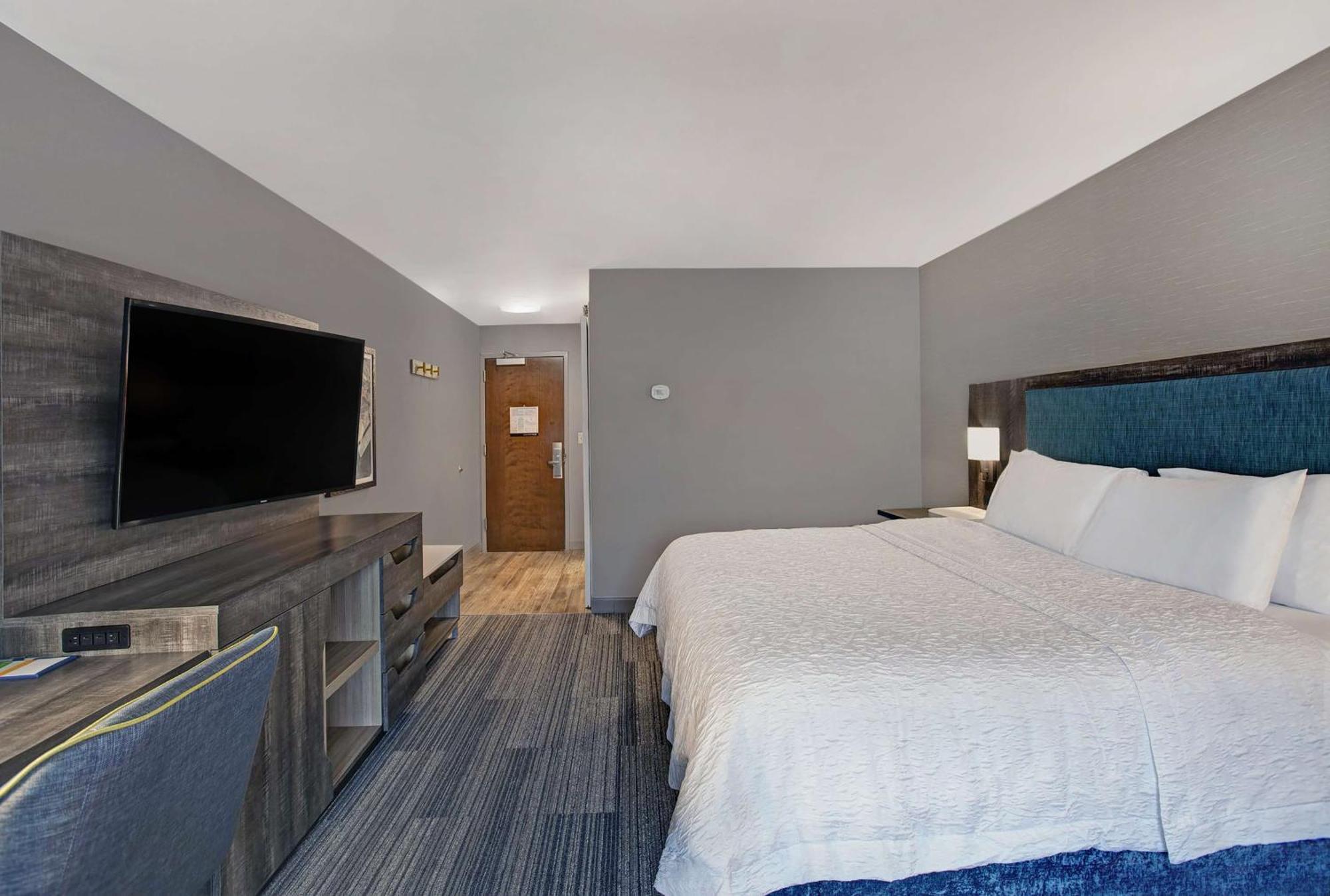 Hampton Inn Вестфілд Екстер'єр фото